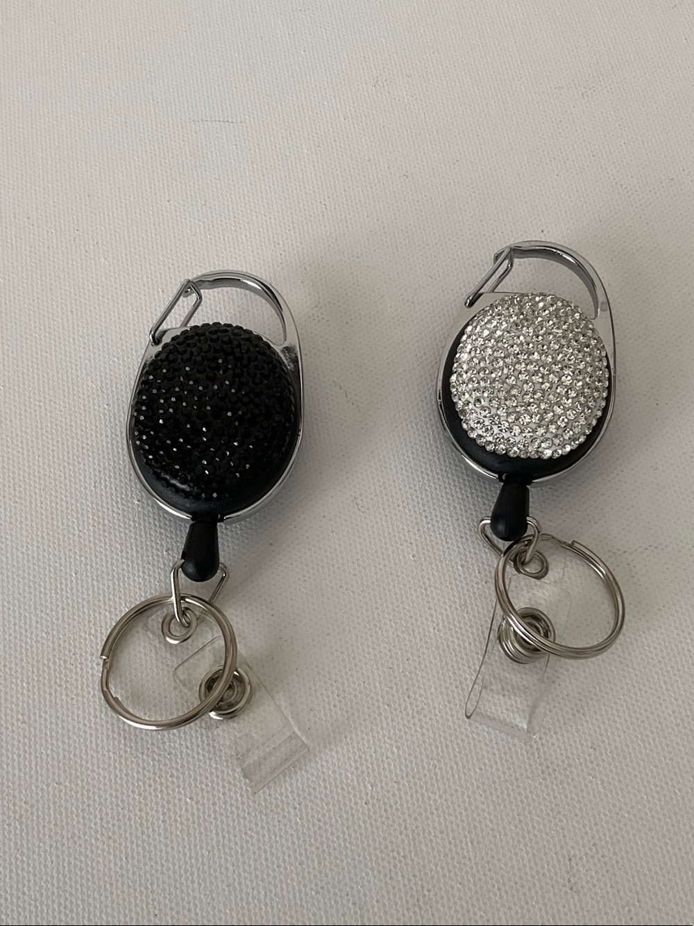‼️Price for 1-Only‼️Retractable Sparkle Badge Reel Keychain